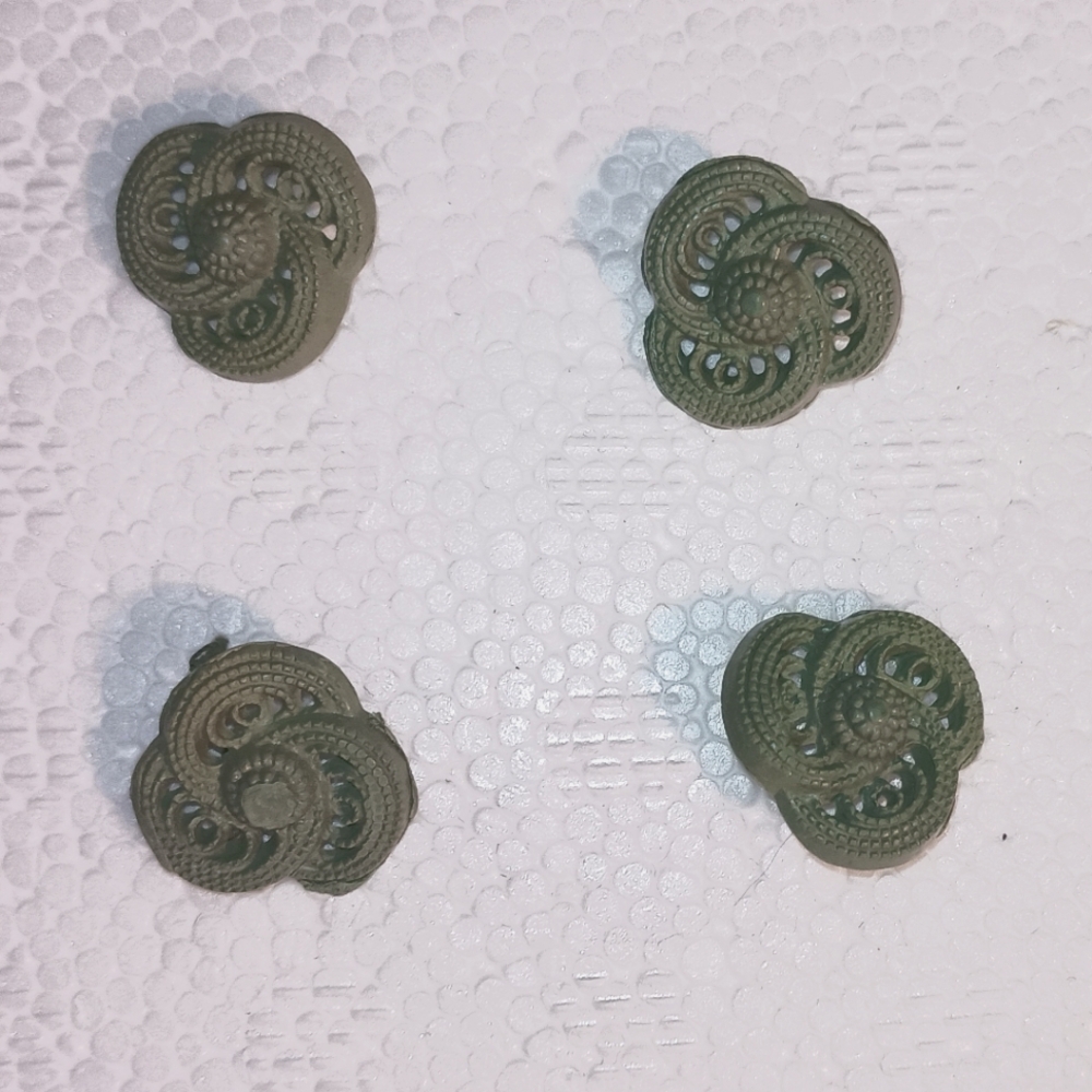 Vintage Green buttons.  Lot of 4.  Very unique.
